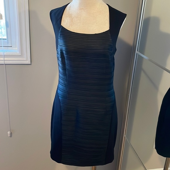 Guess Marciano lbd - Picture 1 of 6
